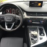 Abt Audi QS7 - mit einem aufgeräumten Cockpit