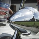 Verchromte Spiegel gehören dazu