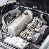 Es kommt ein M115-Motor mit einem Weber Doppelvergaser zum Einsatz