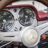 Der Mercedes 190 SL-R dreht bis 5.800 U/min