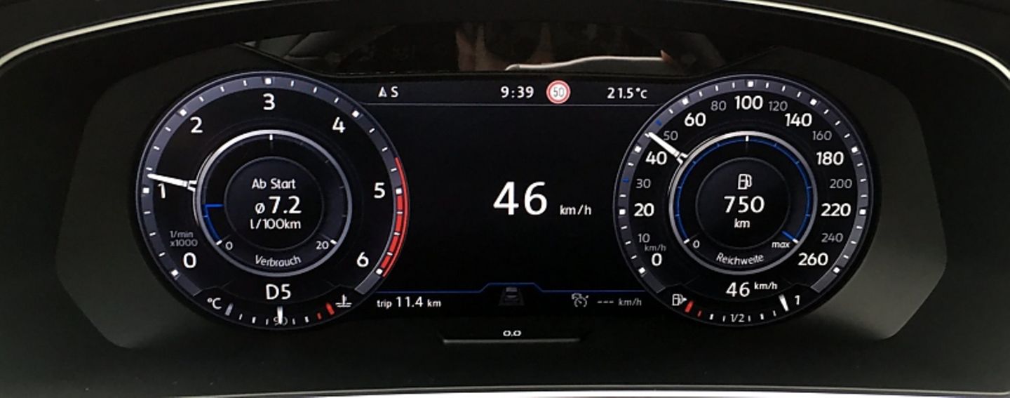 VW Tiguan 2.0 BiTDI 4motion - das animierte Cockpit des