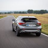 Infiniti QX30 2.2d AWD - am Heck sind leichte Gemeinsamkeiten mit dem GLA zu erkennen
