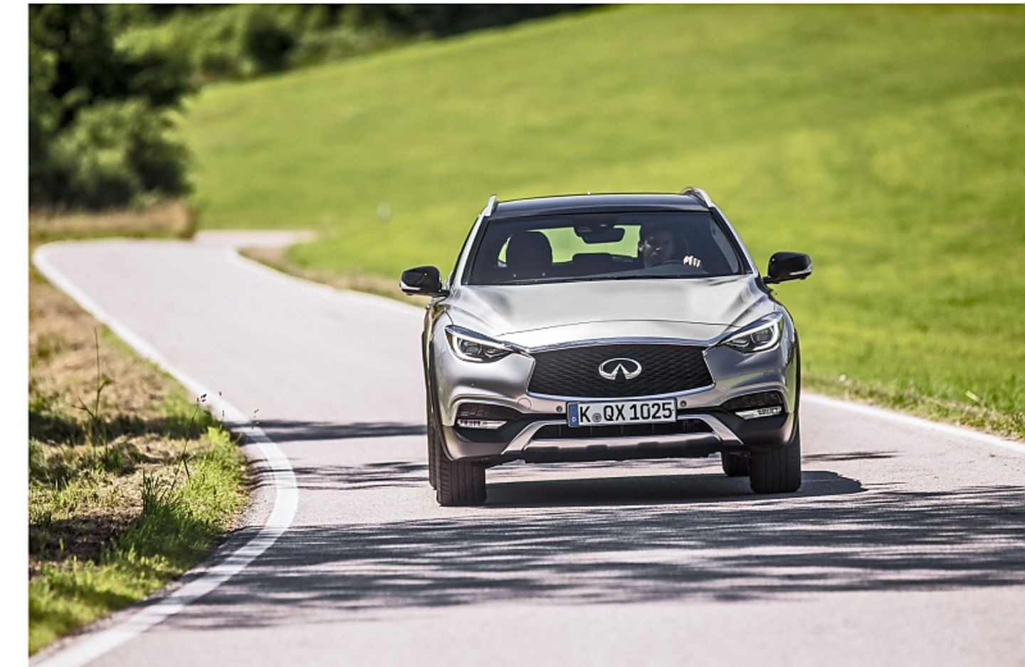Infiniti QX30 2.2d AWD - das Fahrwerk ist überaus straff