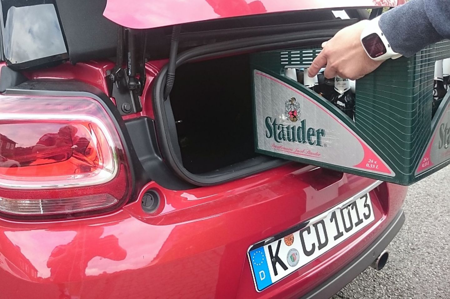 Ein Getränkekasten passt hier nicht rein.