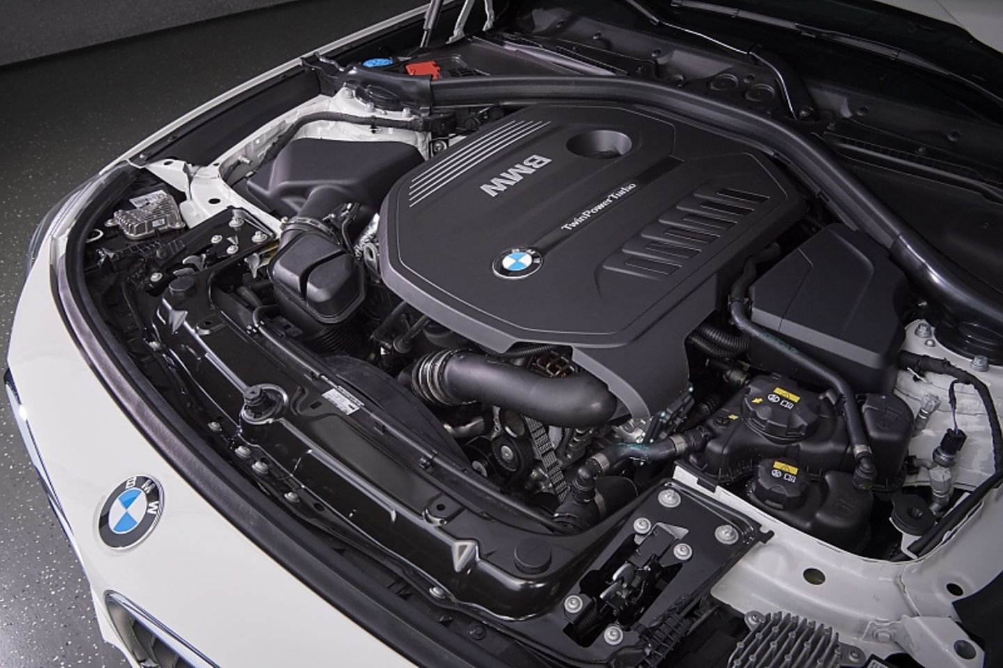 Der Top-Motor 340i leistet 240 kW / 326 PS