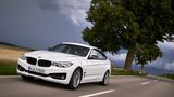 Mit adaptiven Dämpfern ist der Gran Turismo sehr komfortabel