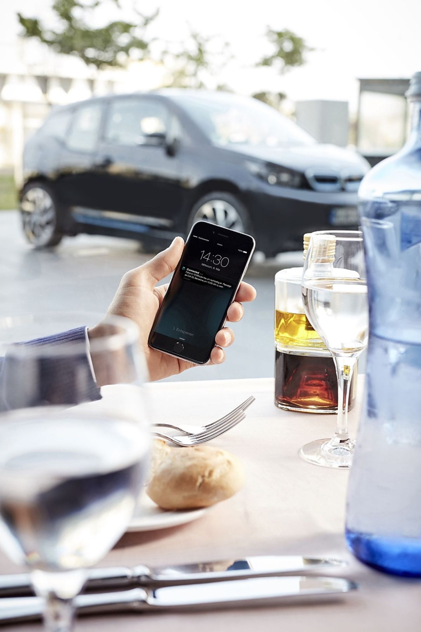 Das digitale Können eines Autos spielt nach Ansicht der Analysten eine immer größere Rolle beim Kauf