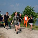 Die ersten warteten seit Freitag Nachmittag vor den provisorischen Toren zum Camping-Gelände. Dem entsprechend  groß ist der Ansturm auf die besten Plätze nach der Eröffnung am Samstag um 16 Uhr. Bereits vier Tage bevor das eigentliche Festival beginnt, feiern vor allem die jungen Dänen beim sogenannten Countdown den ehemaligen Warm-Up Days.