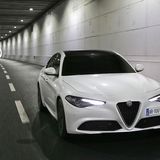 Das Fahrwerk bügelt Unebenheiten souverän weg