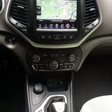 Jeep Cherokee 2.2 Multijet Overland - aufgeräumtes Cockpit