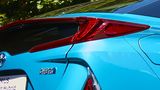 Die LED-Rückleuchten des neuen Toyota Prius Plug-in Hybrid.