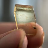 Scherben von edlen Glasgefässen zeugen von dem hohen sozialen Status der ehemaligen Bewohner des Schlosses.