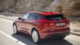 Mit der Achtgang-Automatik kostet der Jaguar F Pace 2.0d kostet mindestens 48.600 Euro