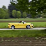 Wenn die Fenster unten sind, bläst ab 140 km/h der Wind durch den Innenraum