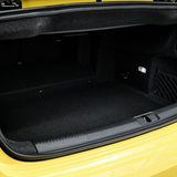 Der Kofferraum fasst 285 Liter