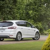 In seinen Kofferraum passen zwischen 1.035 und 2.200 Liter Gepäck hinein.