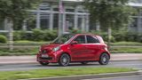Beim Antritt ist eine Atempause des 900-Kubikzentimeter-Dreizylinder-Turbo-Motors zu spüren.