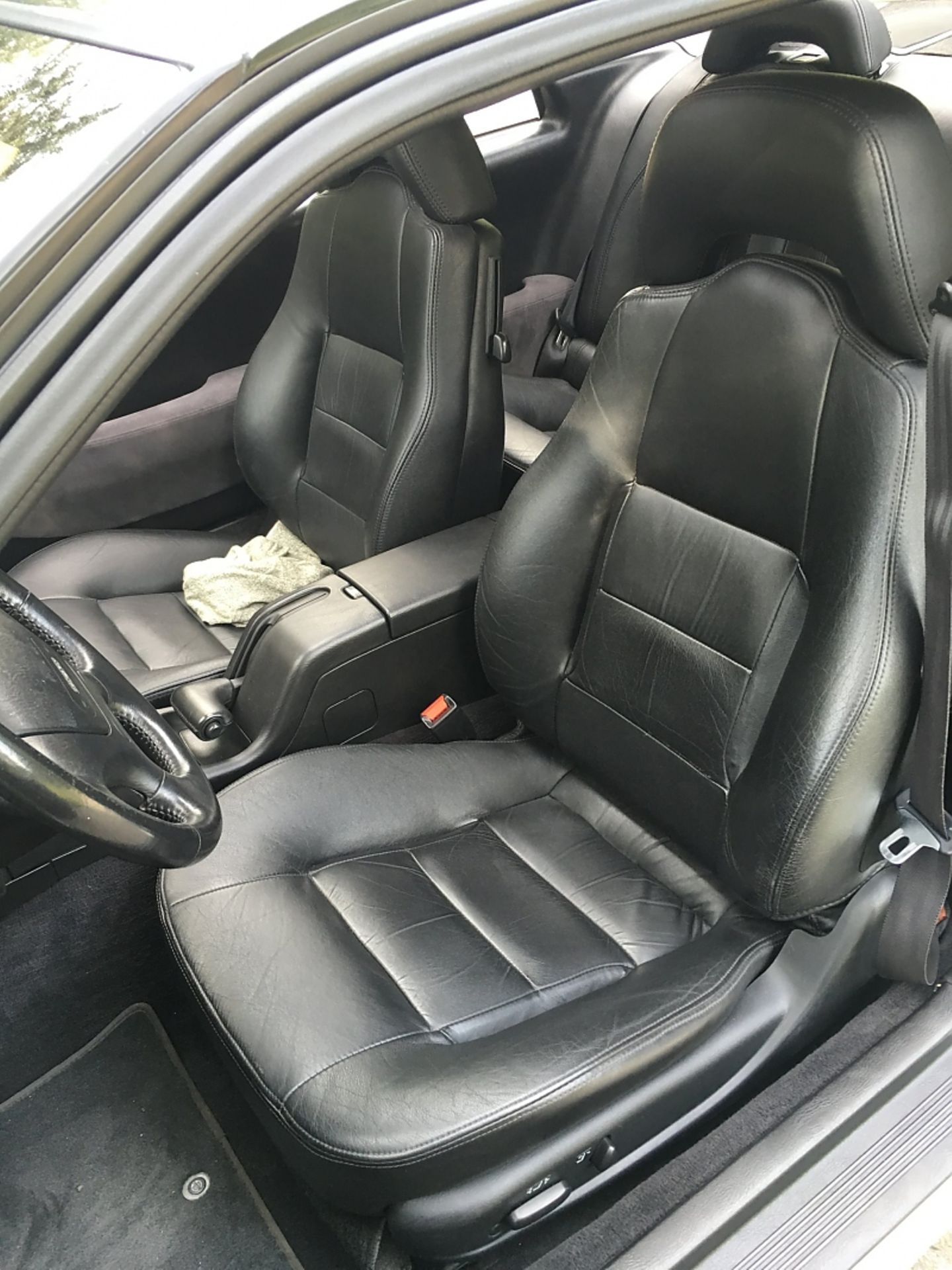 Subaru SVX - bequeme Ledersitze