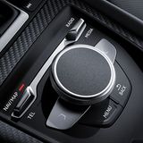 Typischer Audi Drehknopf in der Mittelkonsole