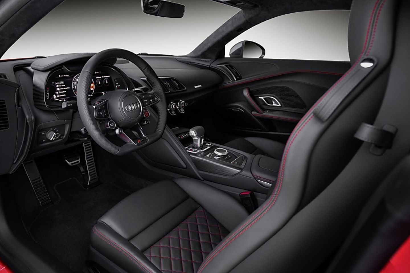 Das Cockpit ist gut verarbeitet