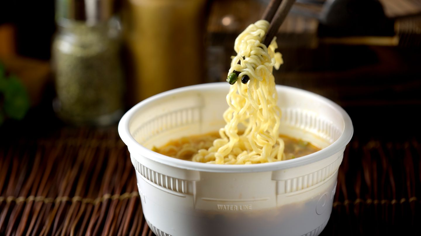 Instant Nudeln: Industrie-Ramen schwer verdaulich