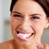 Zahnbürste reinigen in der Spülmaschine