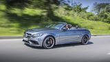Das Mercedes-AMG C 63 S Cabriolet ist mit gut 1.9 Tonnen kein Leichtgewicht
