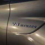 Der V8-Bi-Turbo-Motor hat ein maximales Drehmoment von 700 Newtonmetern