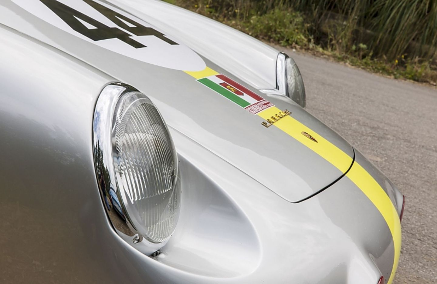Die Karosserie ist aus Aluminium
