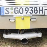 Der Auspuff ist mittig angebracht