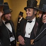 Lincolns unter sich: 2013 in Ohio war die Dichte an Ankleb-Bärten ungewöhnlich hoch.