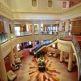 Grand Lobby der Queen Mary 2