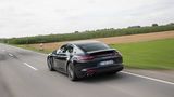 Porsche Panamera 4S Diesel - der Heckspoiler fährt zweistufig aus