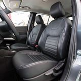 Hier passen auch großgewachsene Fahrer hinein.