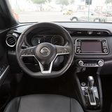 Das Cockpit des Nissan Kicks.