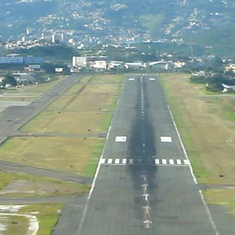 Landeanflug in Tegucigalpa