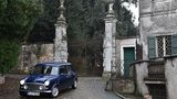 Der Classic Mini Four wiegt 820 Kilogramm