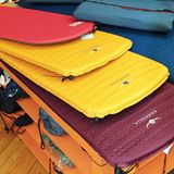 Bunte Thermoluftmatratzen