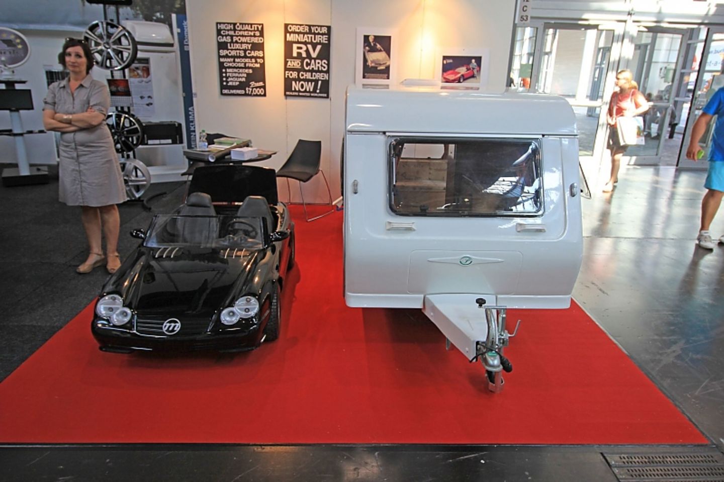 Bei Cars for Children dürfen Eltern ganz tief in den Geldbeutel greifen.