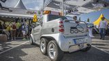 Den Smart gibt es auch als dreiachsigen Pickup