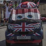 Auch Fans aus England sind da