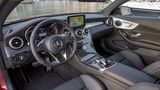 C-Klassen-Cockpit mit sportlichen Elementen