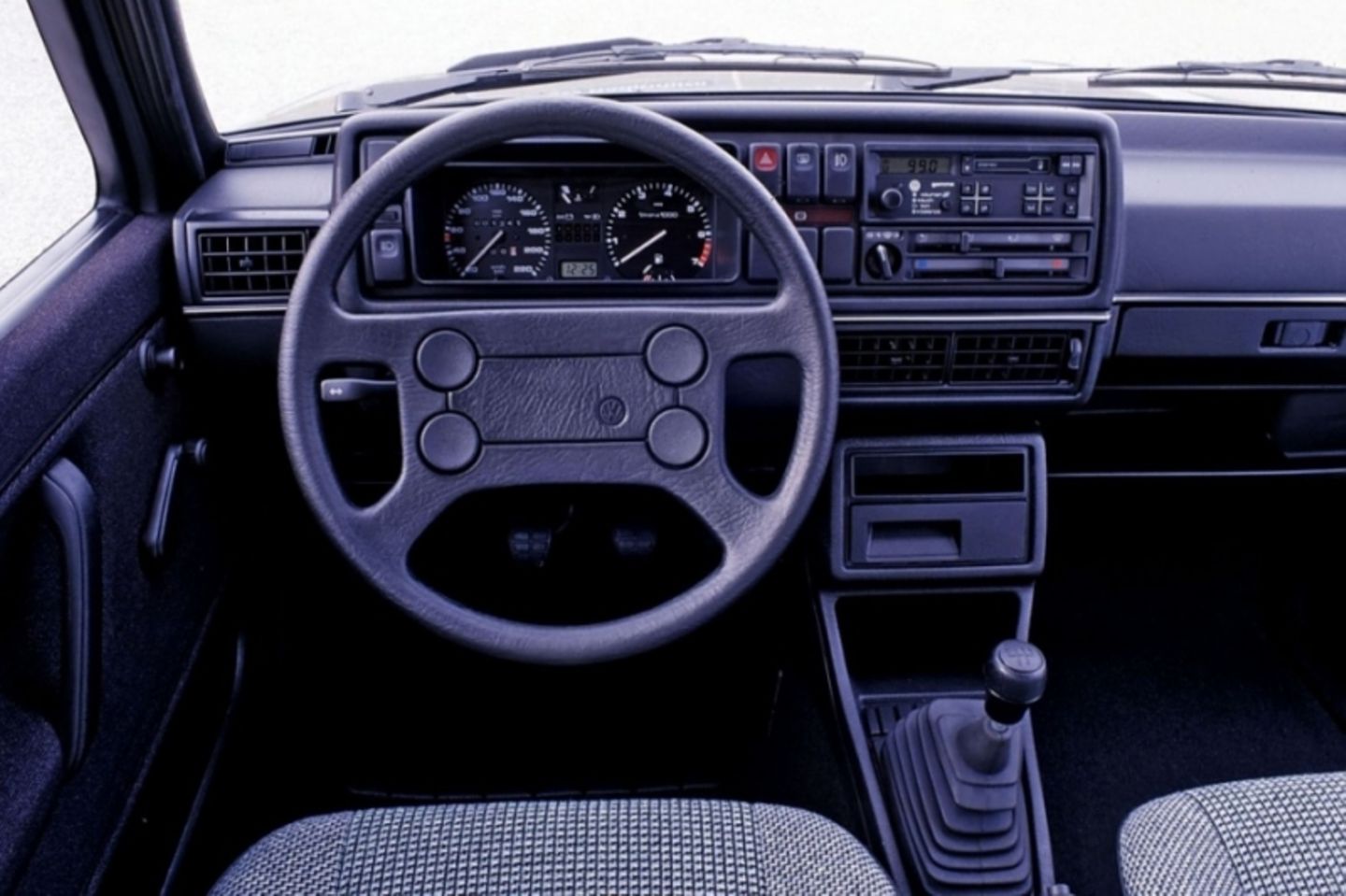 Das Cockpit des VW Golf syncro.