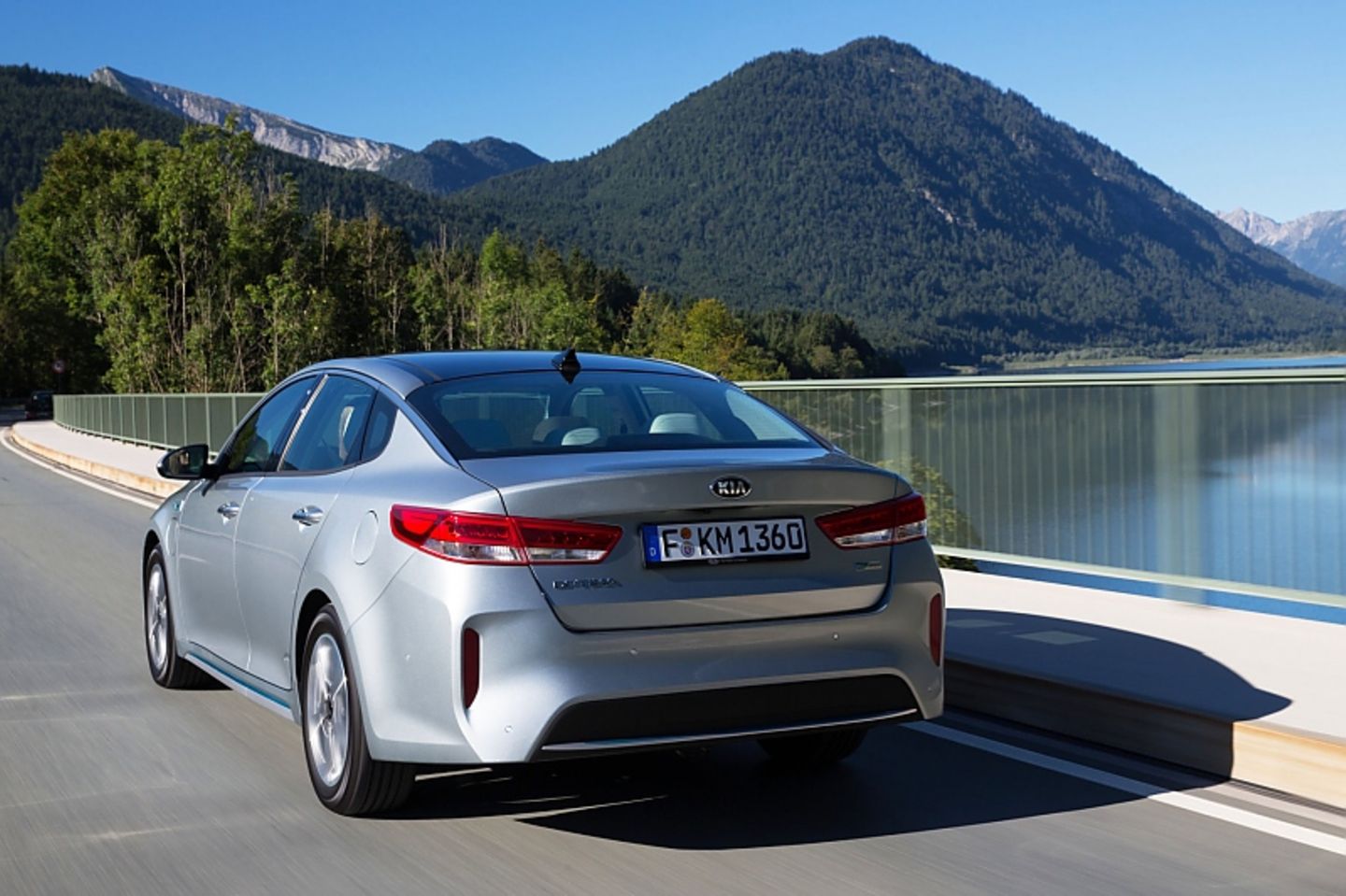 Kia Optima Plug In Hybrid - 54 km rein elektrischer Reichweite