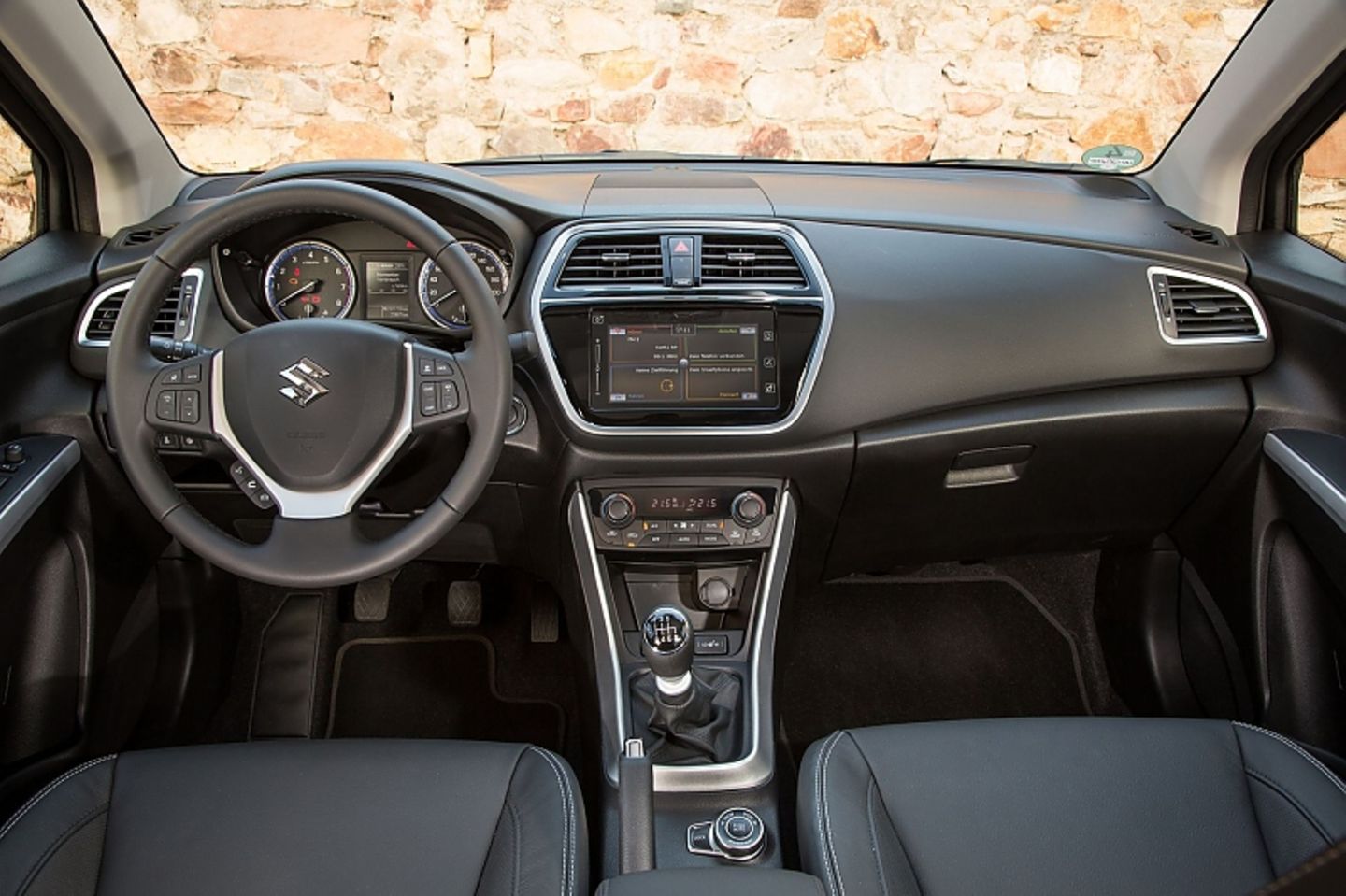 Das Infotainment-System lässt sich einfach bedienen