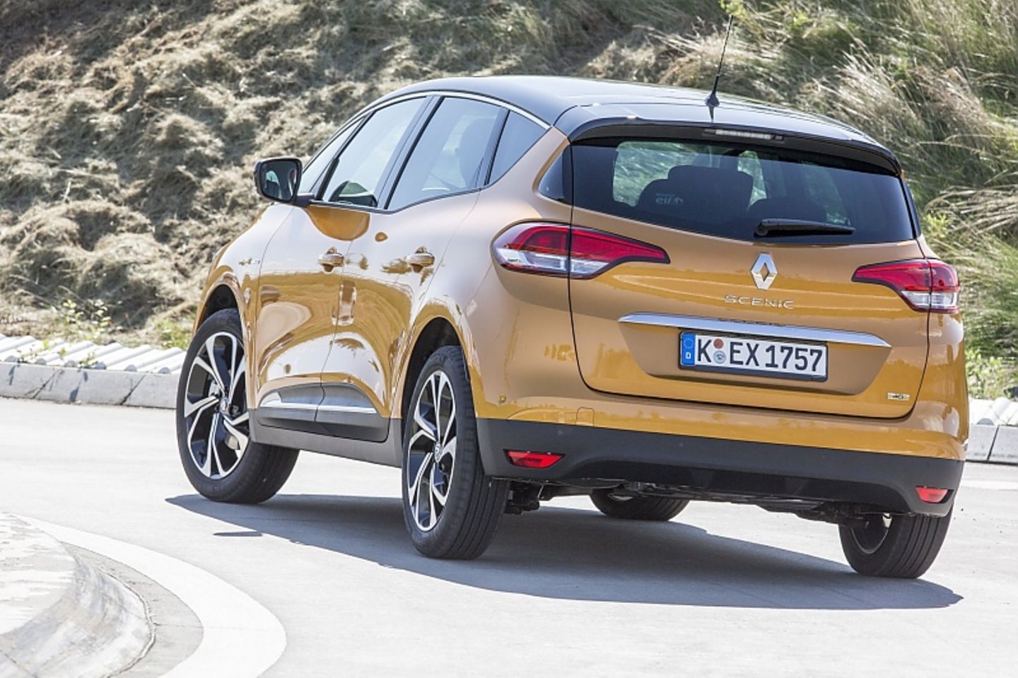 Renault Scenic TCe 130