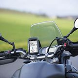 Dank RAM-Halterung passt es auf nahezu jeden Lenker.