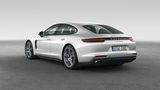 Porsche Panamera 4 E-Hybrid - beide Triebwerke leisten zusammen 462 PS und 700 Nm