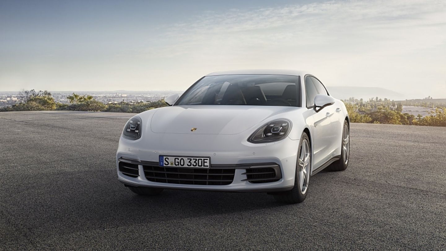 Porsche Panamera 4 E-Hybrid - von außen kaum zu erkennen