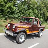 Jeep CJ-8 Scrambler - auf der Straße ein Spaßmobil